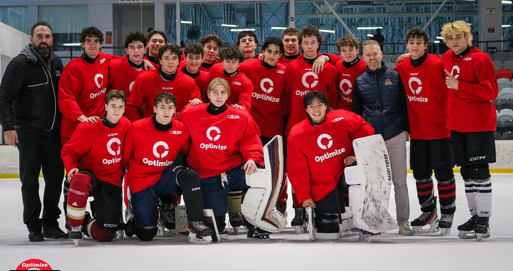 Une équipe du Showcase Optimize sur la glace